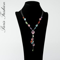 Sautoir en émail et perle de verre 42 cm