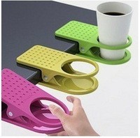 Porte-gobelet à accrocher au bureau ou autre,